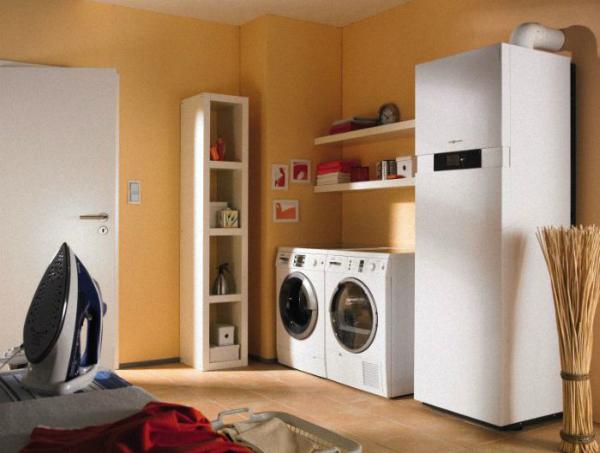 VIESSMANN-Vitodens-242-F-Gas-Brennwertkessel-mit-solarunterstuetztem-Ladespeicher-ab-13-kW