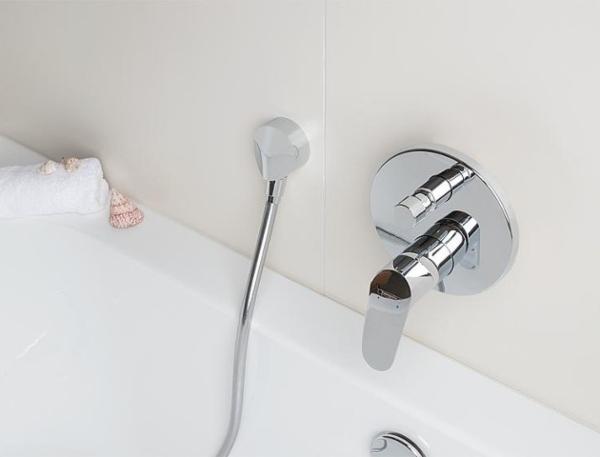 HANSGROHE-EH-Wannenmischer-UP-Focus-E2-mit-Sicherungskombi-Chrom-armaturen-badaccessoires-edelstahl