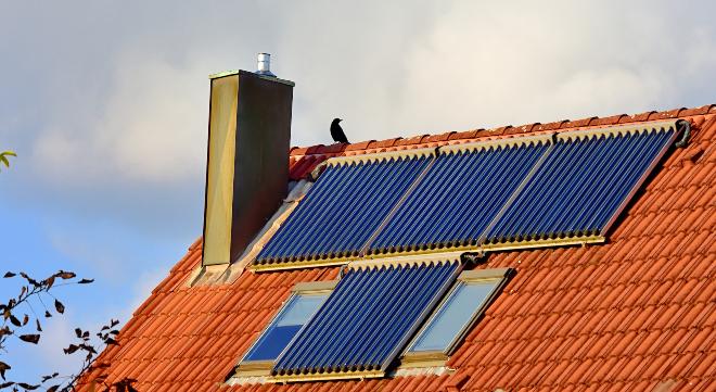 Hausdach mit Solarthermieanlage