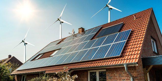 Haus mit Photovoltaik und Windkraft - Kombinierte Heizsysteme