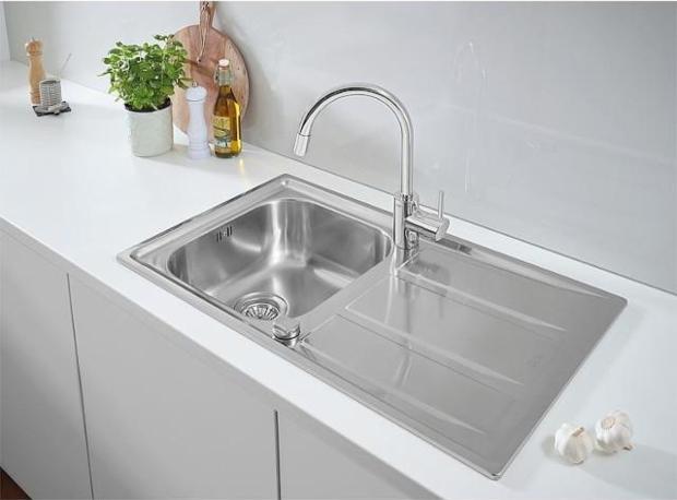 Grohe + Concetto Spülen-Bundle bestehend aus Edelstahlspüle K400 + Spültischmischer Concetto