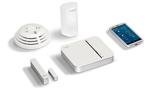 Bosch Smart Home Sicherheit Starter Paket Tür-/Fensterkontakt Rauchmelder Bewegungsmelder Smart Home App