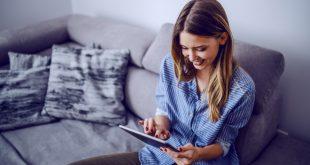 Junge Frau, Smart-Home, Vitoconnect