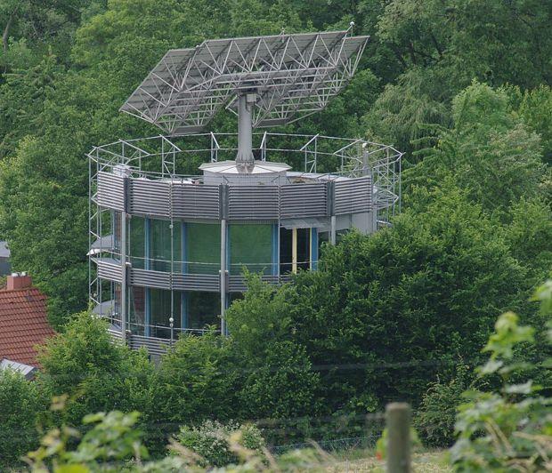 Das Heliotrop (Gebäude) in Freiburg dreht sich mit dem Sonnenstand