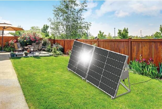 Balkonkraftwerk 600 W im Set mit 2 x 300W Solarpanel, Inverter, Montagematerial