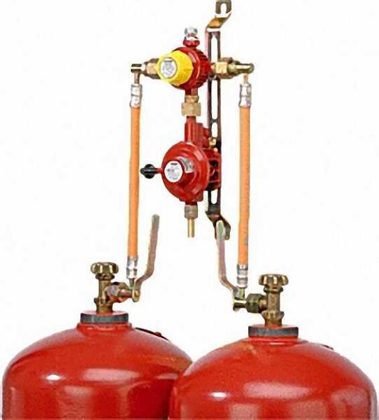 Vierflaschenanlage Autom. Zuschaltvent. 4kg/h 50mbar für Flaschen 33kg