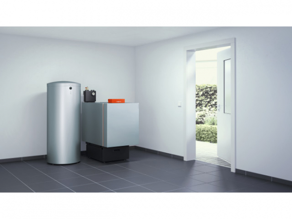 VIESSMANN BC30560 Paket Vitoladens 300-C 28,9 kW, 2-stufig m. Vitocell 100-V CVA 160 l